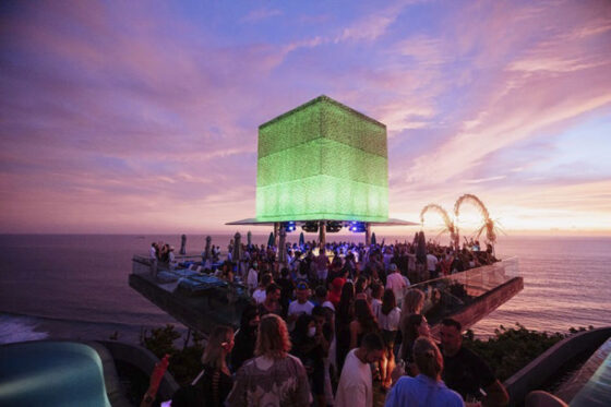 Savaya Club naplemente